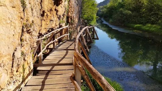 Eкопътеката Искър-Панега с пещера –,,Очите на Бога“- златен парк Луковит