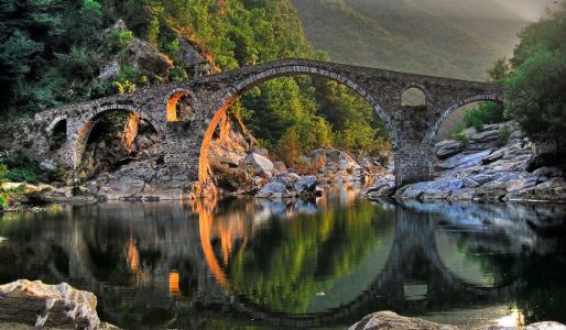 Въженият мост край село Лисиците, Кърджали и Дяволския мост