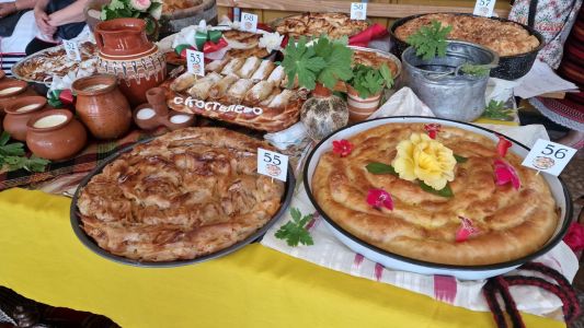 ФЕСТИВАЛ НА БАНИЦАТА В БЕЛА ПАЛАНКА (СЪРБИЯ) И ПИРОТ И СУКОВСКИЯ МАНАСТИР