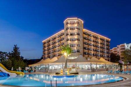 The Holiday Resort 4*