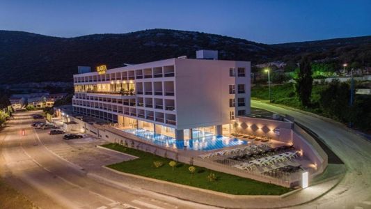 Marea Hotel and Spa